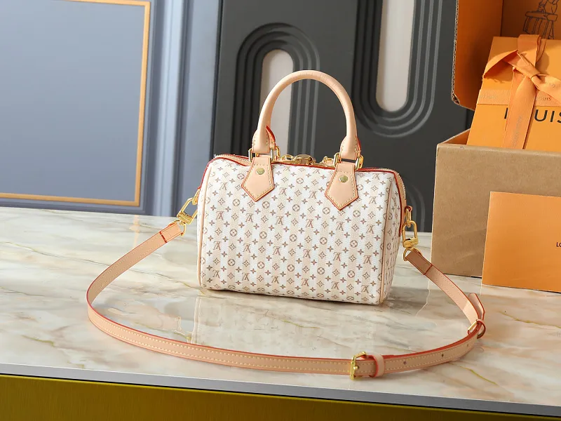 All Categories Official Website "Brand Women's Bags" Women's Bags 💙 LV LV 2026 New Crossbody Shoulder Bag