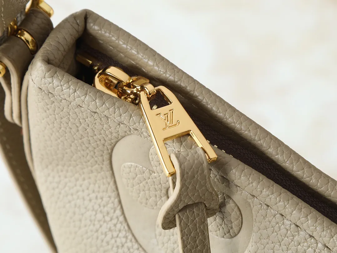All Categories Official Website "Brand Women's Bags" Women's Bags 💙 LV 2025 New LV Crossbody Bag