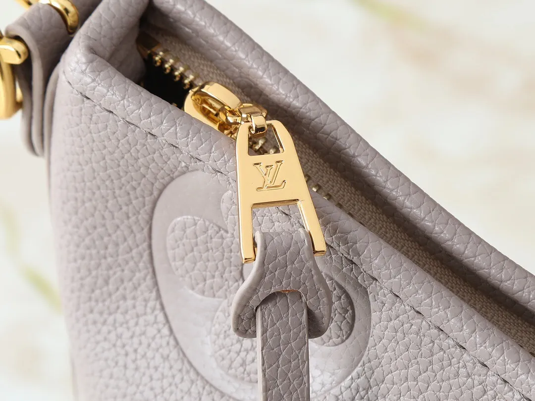 All Categories Official Website "Brand Women's Bags" Women's Bags 💙 LV 2025 New LV Crossbody Bag
