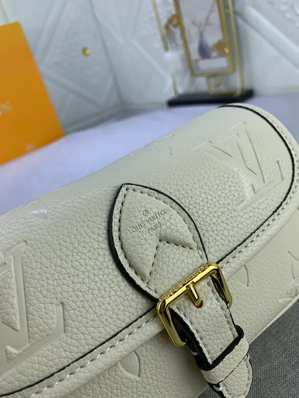 All Categories Official Website "Brand Women's Bags" Women's Bags 💙 LV 2024 New LV Crossbody Bag