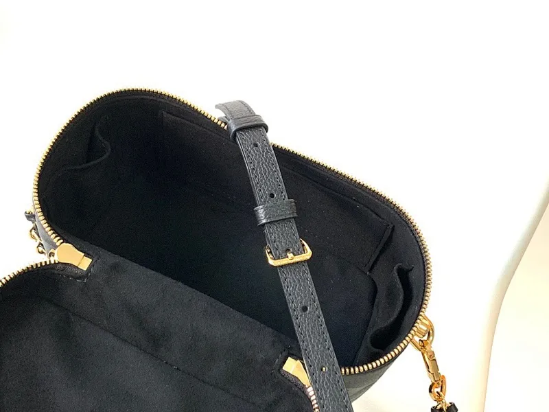All Categories Official Website "Brand Women's Bags" Women's Bags 💙 LV 2025 New LV Crossbody Bag