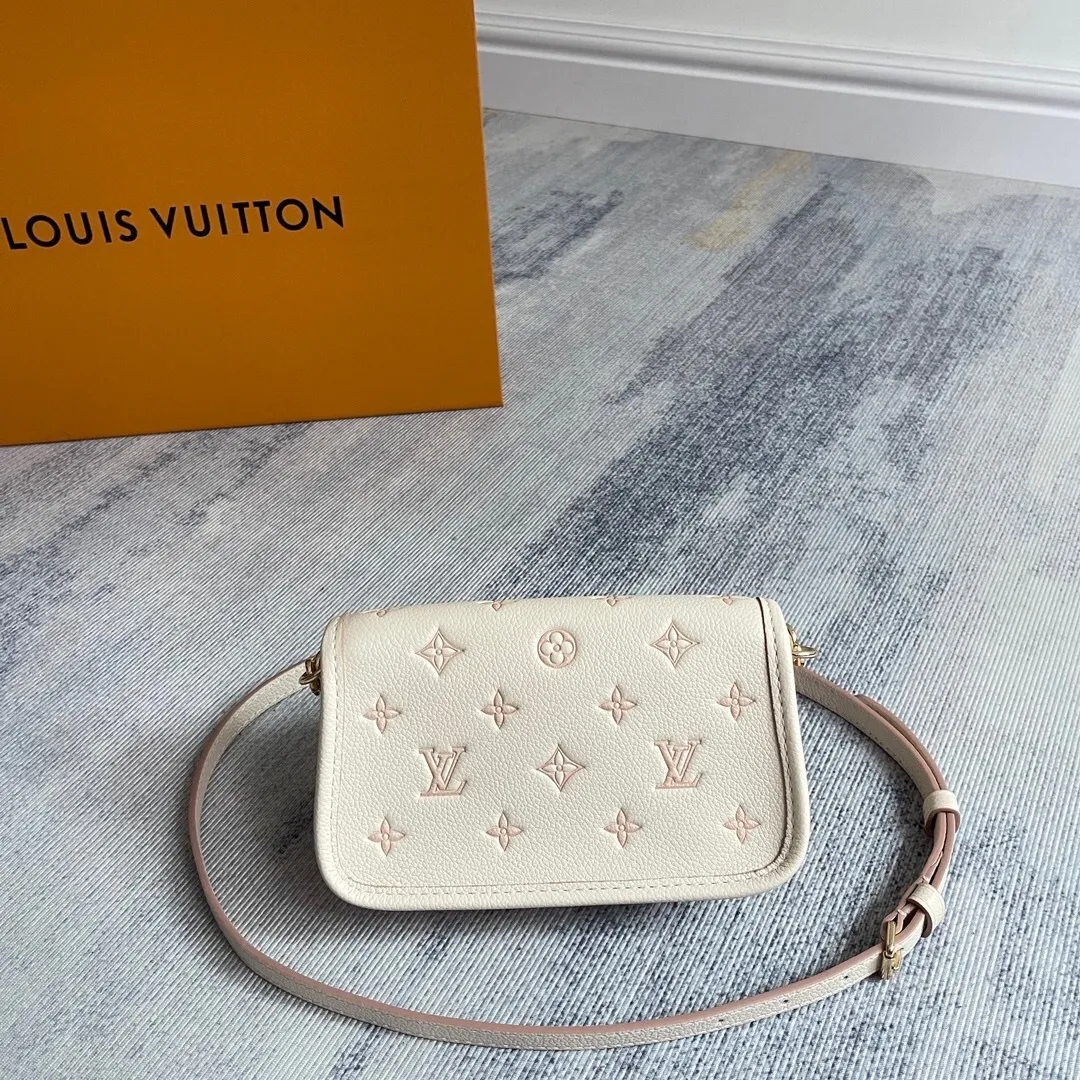All Categories Official Website "Brand Women's Bags" Women's Bags 💙 LV 2025 New LV Crossbody Bag