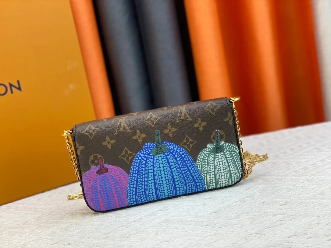 All Categories Official Website "Brand Women's Bags" Women's Bags 💙 LV 2023 New LV Crossbody Bag
