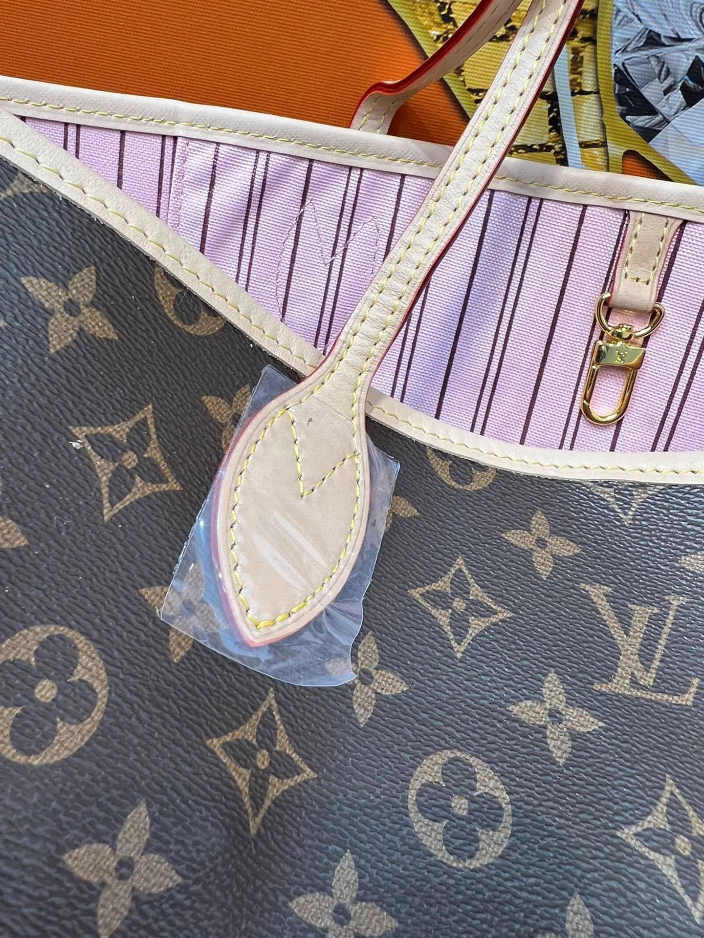 All categories Official website "Brand Women's Bags" Women's Bags 💙 LV 2022 official new LV handbag wholesale 58001500 High quality Size: 40-33-20 CM