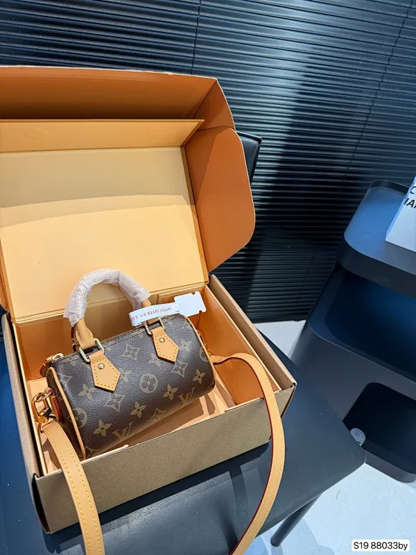 All Categories Official Website "Brand Women's Bags" Women's Bags 💙 LV 2025 New LV Crossbody Bag