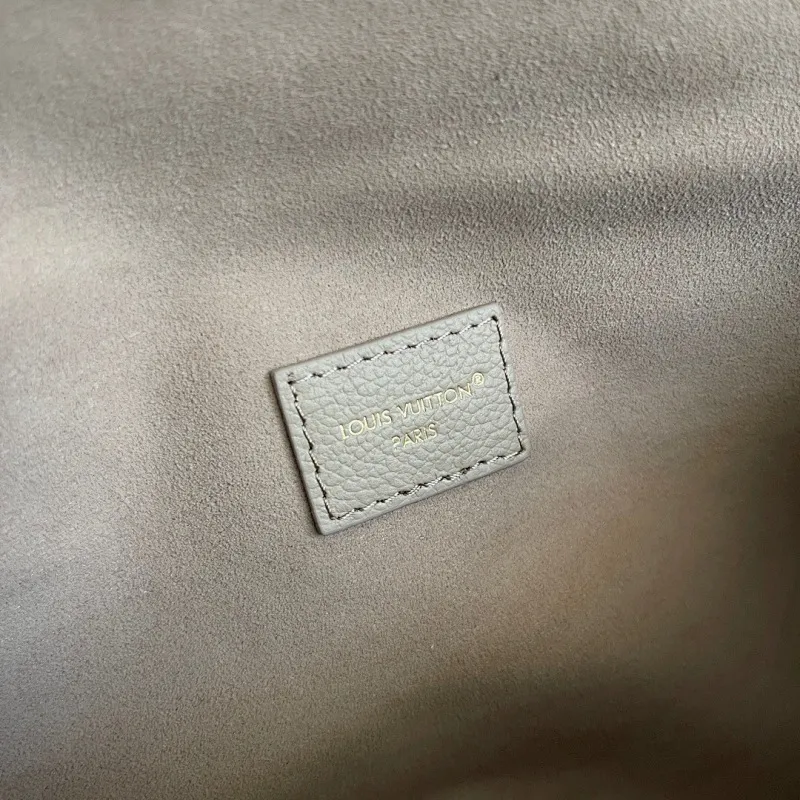All Categories Official Website "Brand Women's Bags" Women's Bags 💙 LV 2025 New LV Crossbody Bag