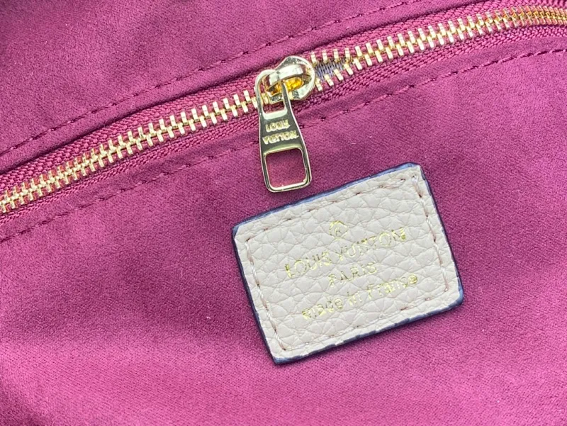 All categories Official website "Brand Women's Bags" Women's Bags 💙 LV replica LV, fine imitation LV bags, LV shoulder bags, 2023 official latest version LV full leather embossed handbag, bag factory, original material, size: 32-29-17CM