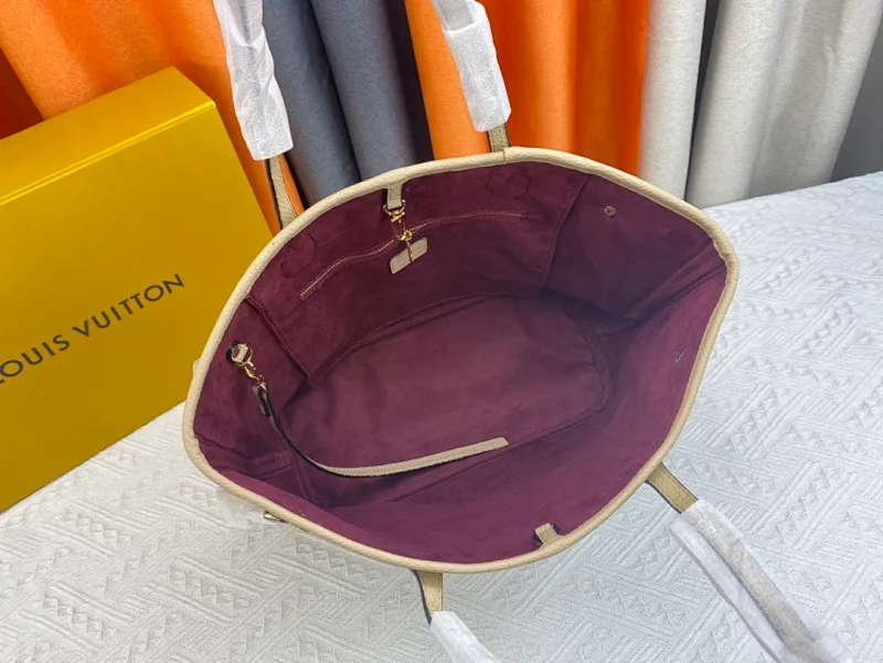 All categories Official website "Brand Women's Bags" Women's Bags 💙 LV replica LV, fine imitation LV bags, LV shoulder bags, 2023 official latest version LV full leather embossed handbag, bag factory, original material, size: 32-29-17CM