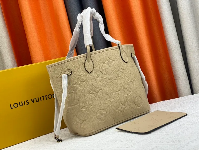 All categories Official website "Brand Women's Bags" Women's Bags 💙 LV replica LV, fine imitation LV bags, LV shoulder bags, 2023 official latest version LV full leather embossed handbag, bag factory, original material, size: 32-29-17CM