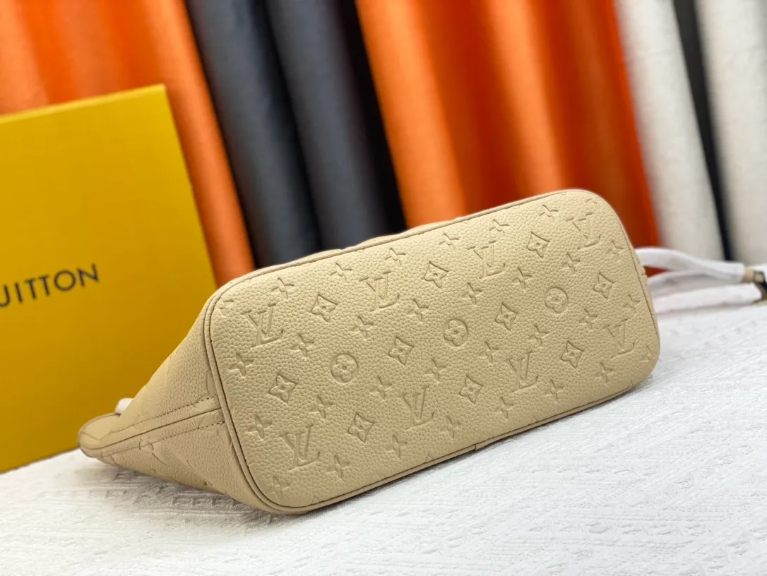 All categories Official website "Brand Women's Bags" Women's Bags 💙 LV replica LV, fine imitation LV bags, LV shoulder bags, 2023 official latest version LV full leather embossed handbag, bag factory, original material, size: 32-29-17CM