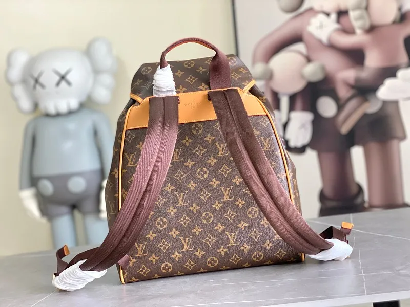 All Categories 💚 Authentic Grade Bags 💚 LV 2026 New LV Backpack Luxury Replica Large Capacity