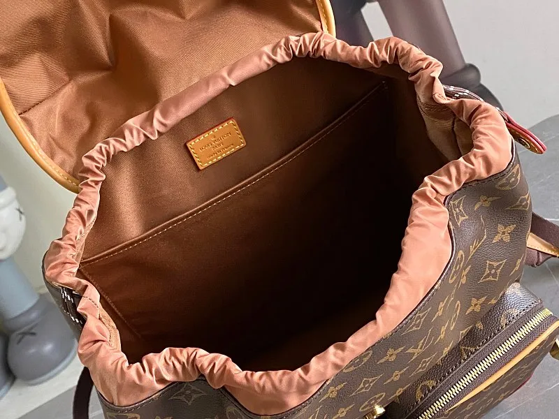 All Categories 💚 Authentic Grade Bags 💚 LV 2026 New LV Backpack Luxury Replica Large Capacity