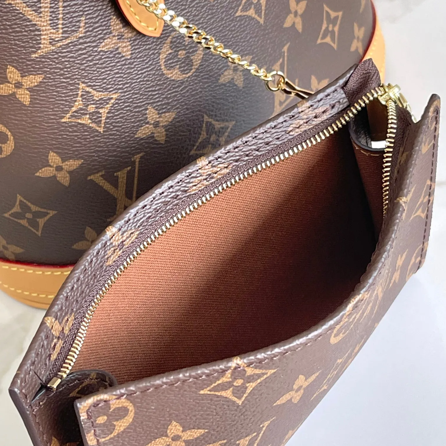 All Categories Official Website "Brand Women's Bags" Women's Bags 💙 LV LV 2026 New Handheld Shoulder Bag