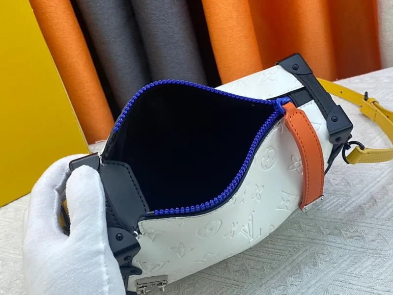 All Categories Official Website "Brand Women's Bags" Women's Bags 💙 LV 2023 New LV Crossbody Bag