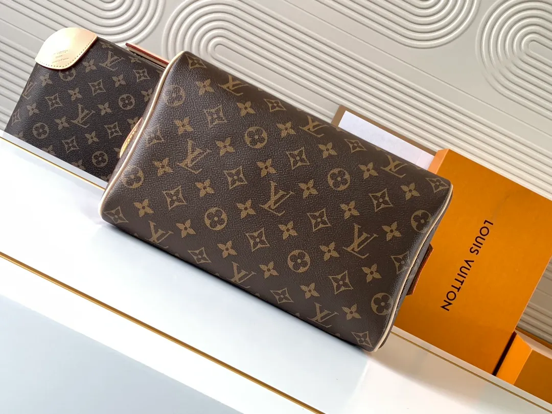All Categories Official Website "Brand Women's Bags" Women's Bags 💙 LV 2026 Official Website New LV Cosmetic Bags