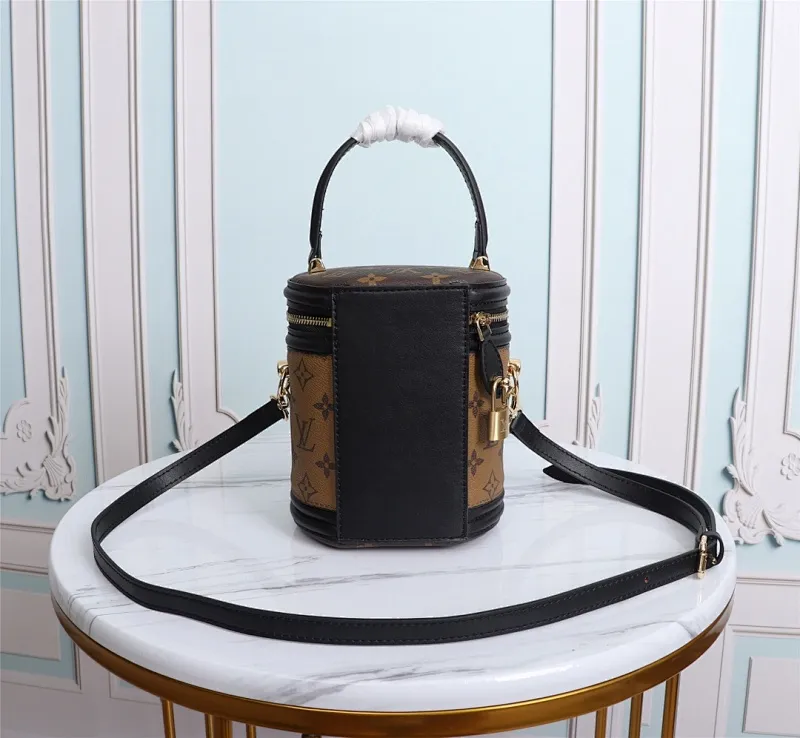 All Categories Official Website "Brand Women's Bags" Women's Bags 💙 LV 2023 New LV Crossbody Bag Wholesale