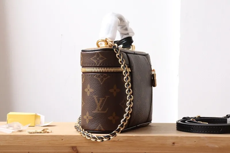 All Categories Official Website "Brand Women's Bags" Women's Bags 💙 LV 2024 New LV Crossbody Bag