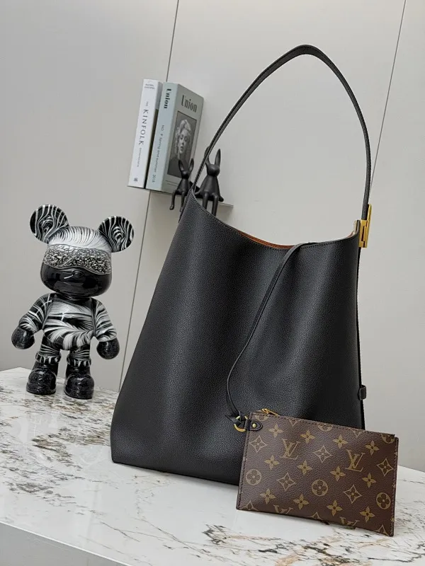 All Categories Official Website "Brand Women's Bags" Women's Bags 💙 LV 2025 New LV Crossbody Bag