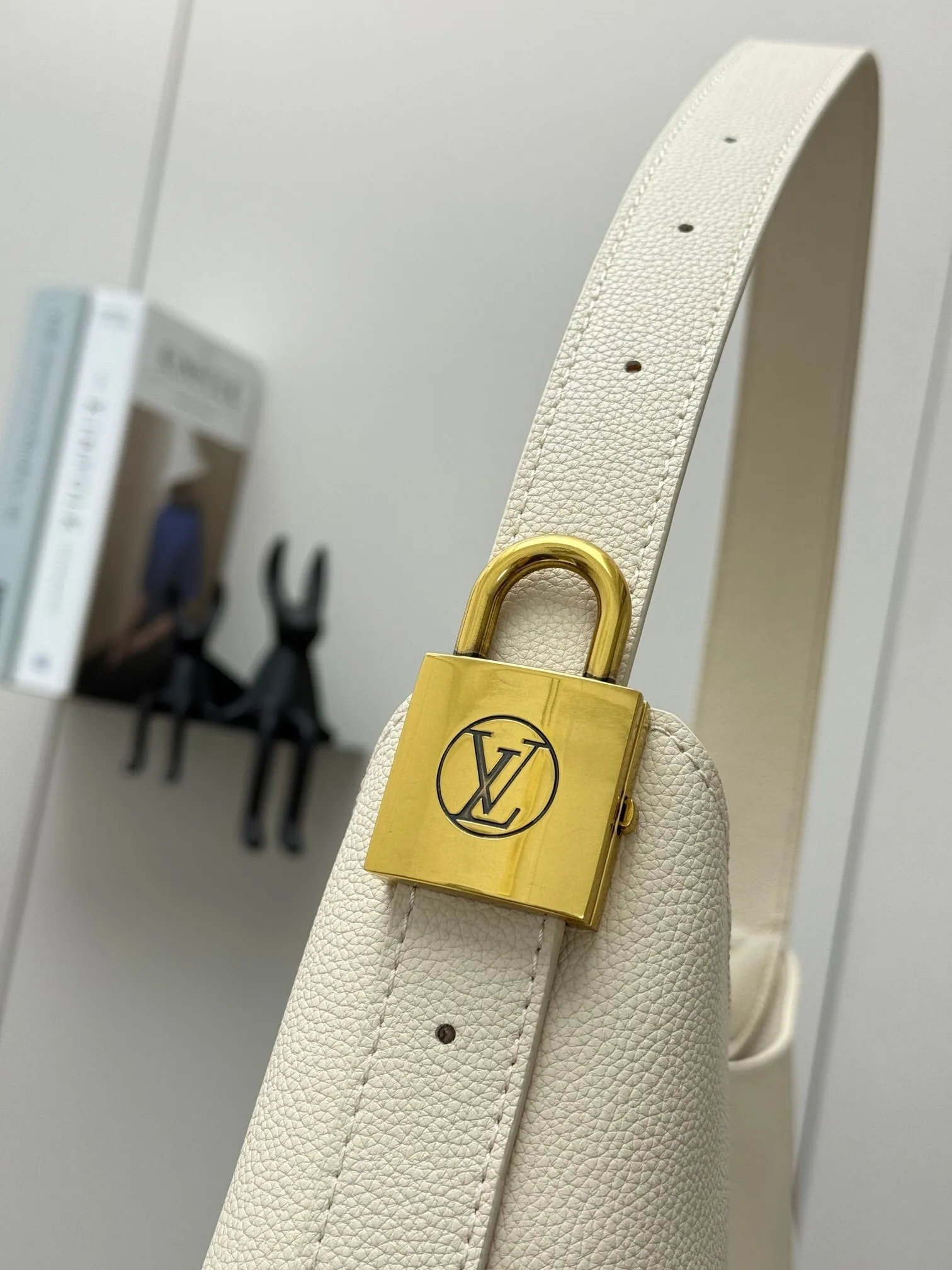 All Categories Official Website "Brand Women's Bags" Women's Bags 💙 LV 2025 New LV Crossbody Bag