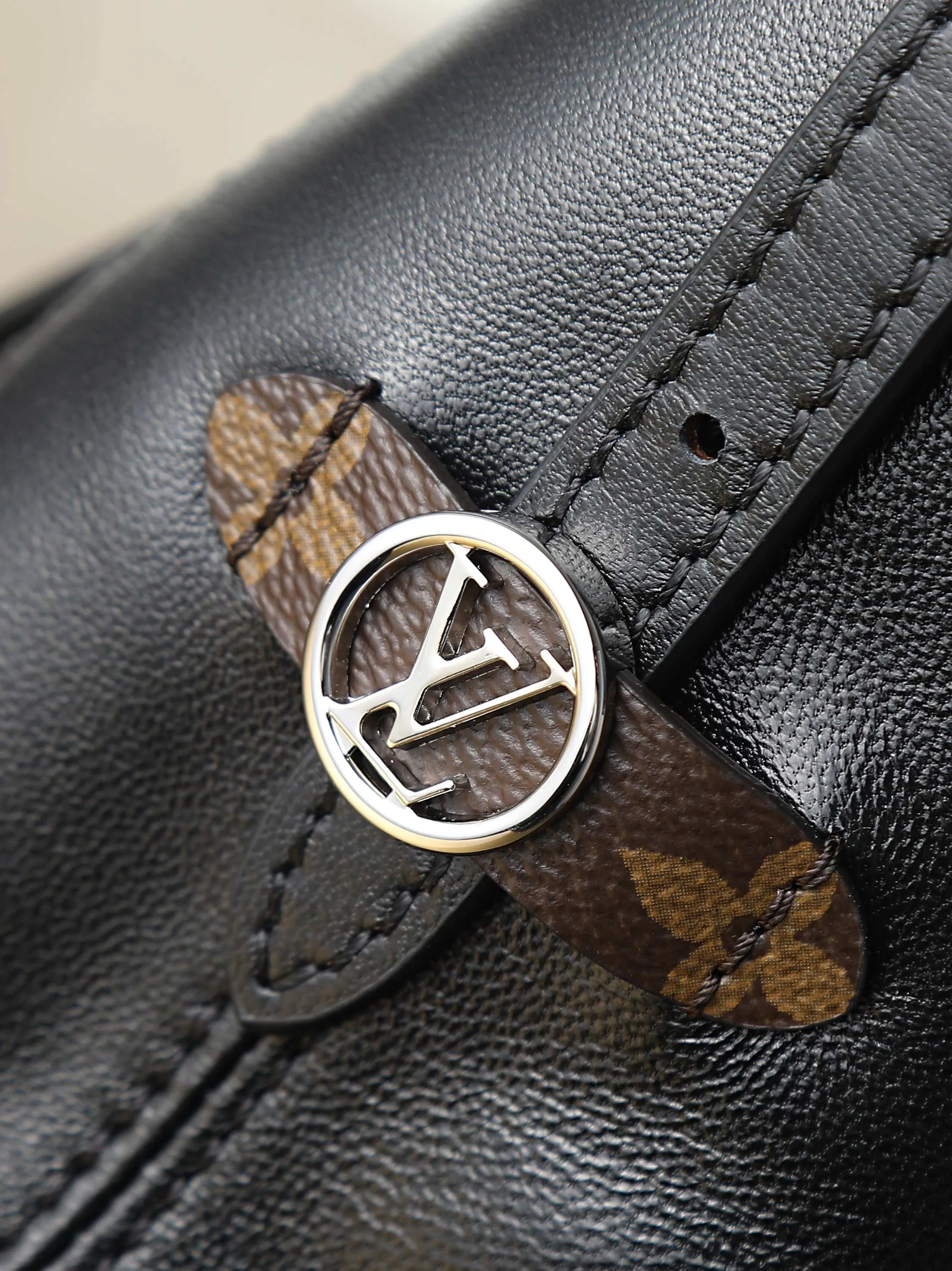 All Categories Official Website "Brand Women's Bags" Women's Bags 💙 LV 2026 Official Website New LV Crossbody Bag