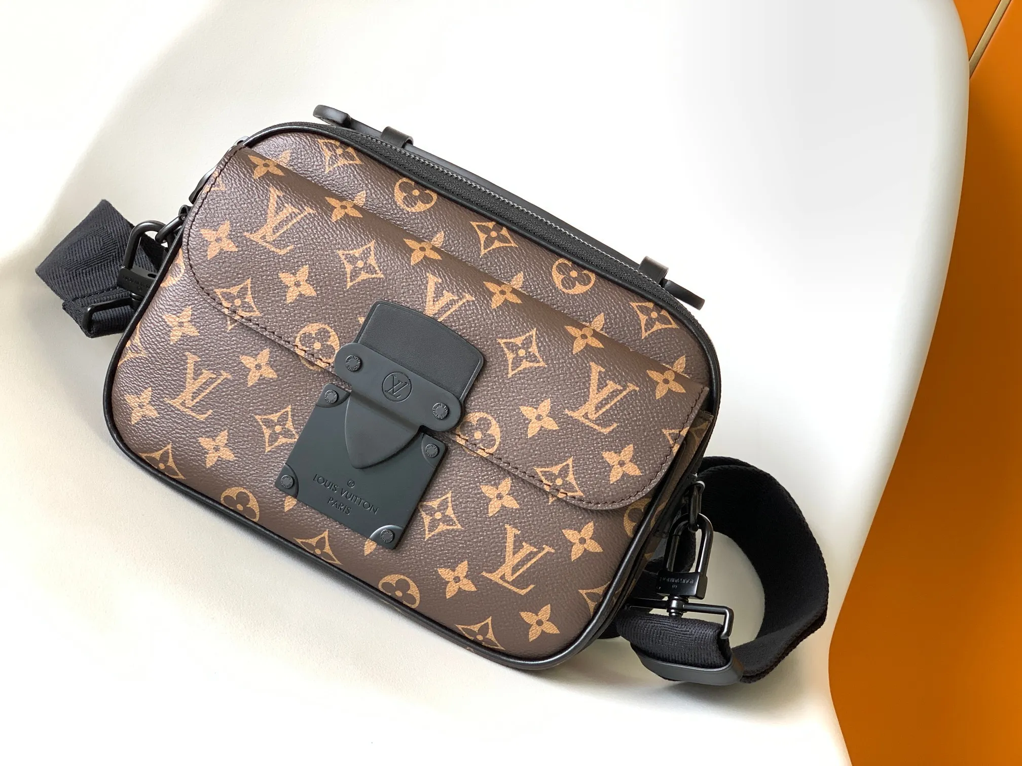All Categories Official Website "Brand Women's Bags" Women's Bags 💙 LV 2026 New LV Crossbody Bag