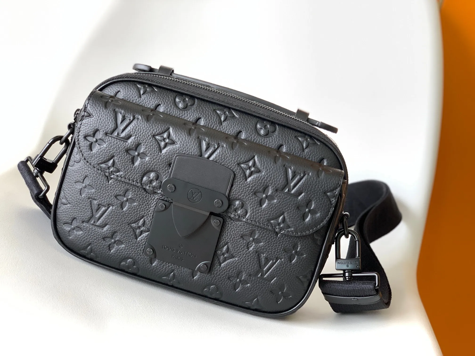 All Categories Official Website "Brand Women's Bags" Women's Bags 💙 LV 2026 New LV Crossbody Bag
