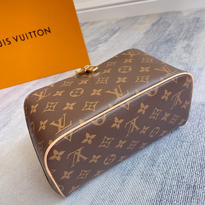 All Categories Official Website "Brand Women's Bags" Women's Bags 💙 LV 2025 New LV Cosmetic Bag