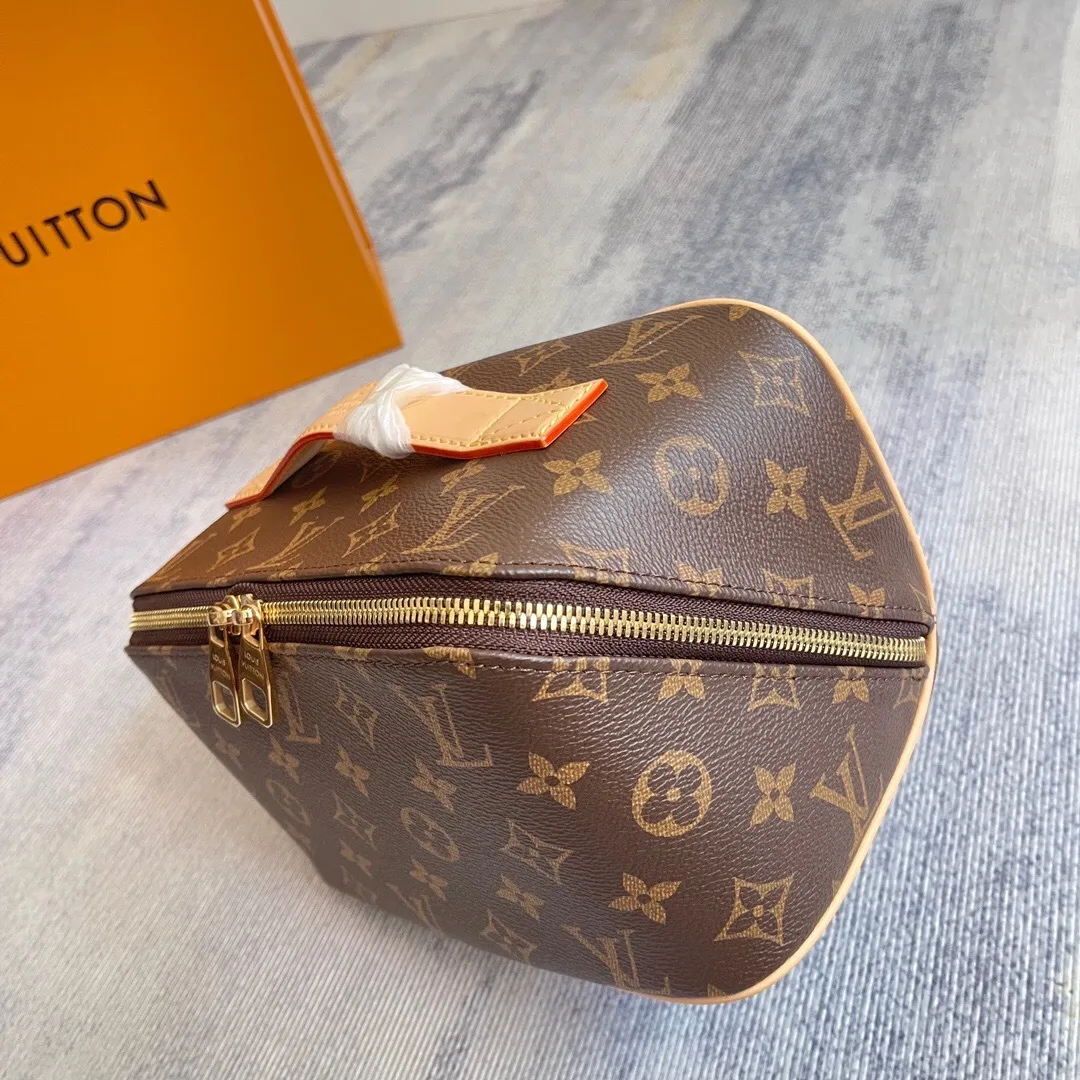 All Categories Official Website "Brand Women's Bags" Women's Bags 💙 LV 2025 New LV Cosmetic Bag