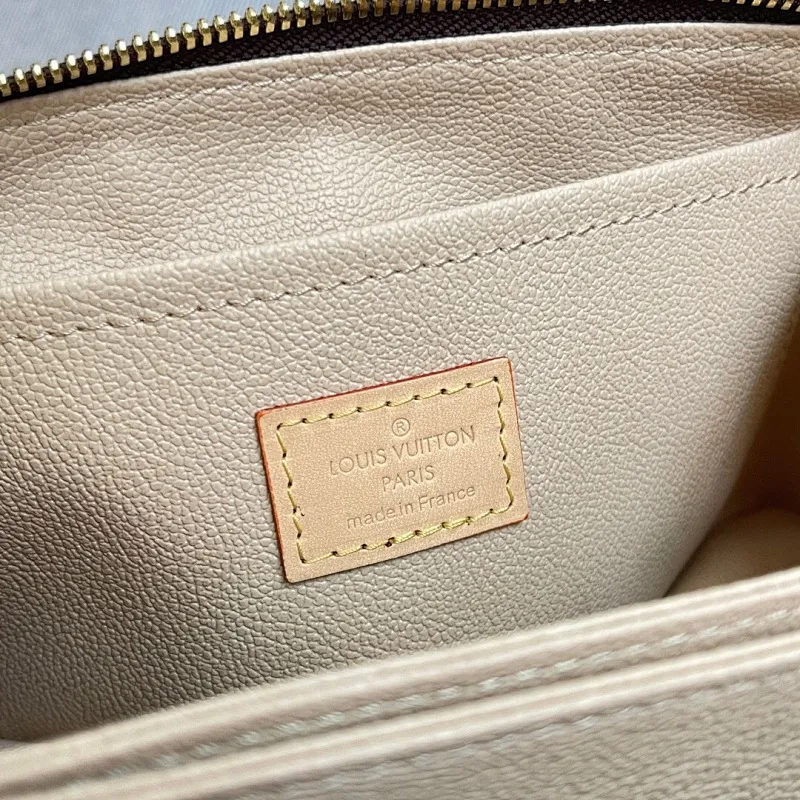 All Categories Official Website "Brand Women's Bags" Women's Bags 💙 LV 2025 New LV Cosmetic Bag