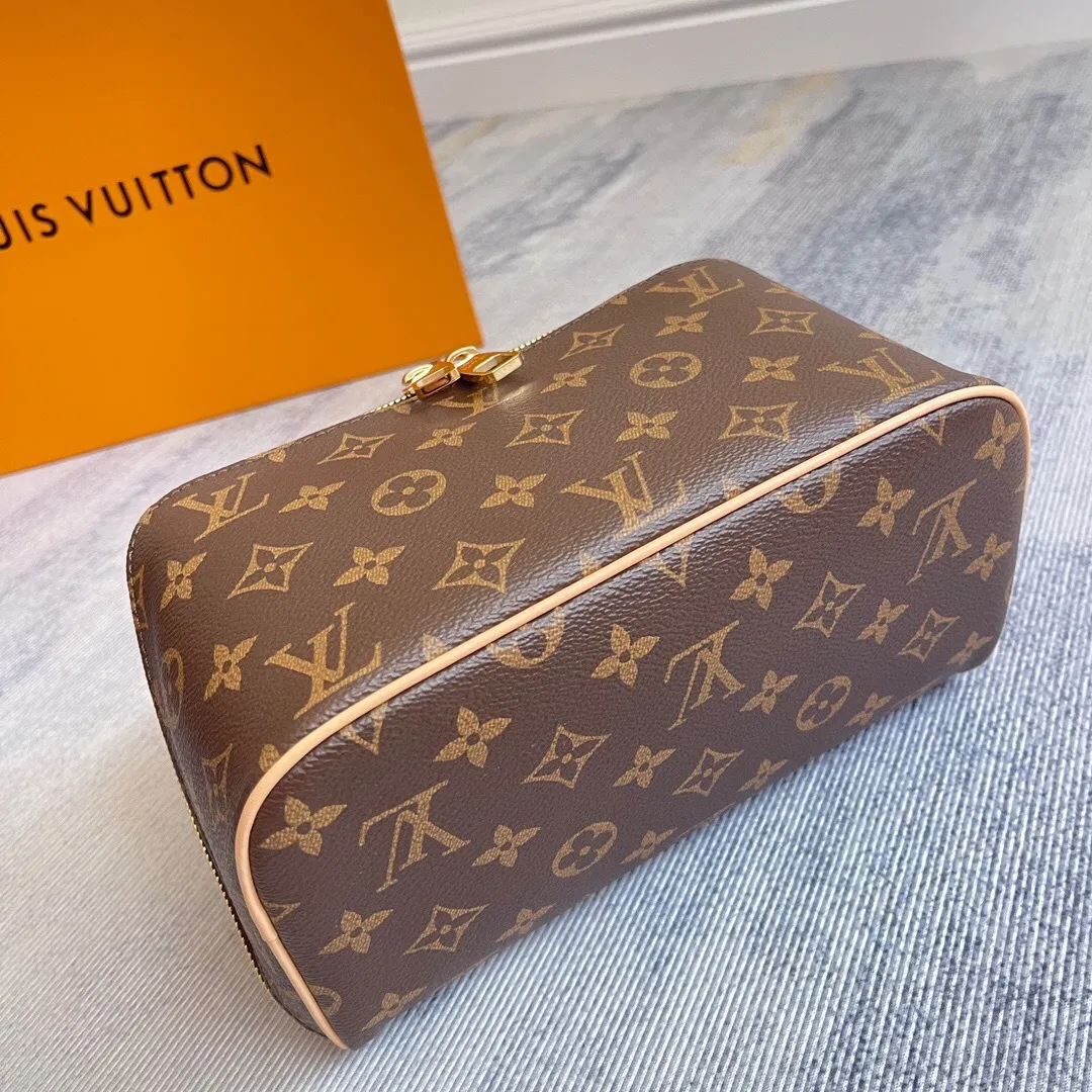 All Categories Official Website "Brand Women's Bags" Women's Bags 💙 LV 2025 New LV Cosmetic Bag