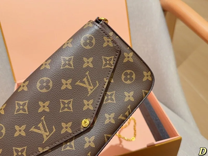 All Categories Official Website "Brand Women's Bags" Women's Bags 💙 LV 2025 new LV three-piece set ~ three-in-one ➕ coin purse ➕ labubu pendant