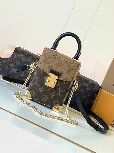 All Categories Official Website "Brand Women's Bags" Women's Bags 💙 LV 2026 Official Website New LV Crossbody Bag