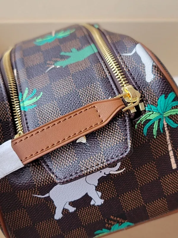All Categories Official Website "Brand Women's Bags" Women's Bags 💙 LV 2025 New LV Cosmetic Bag