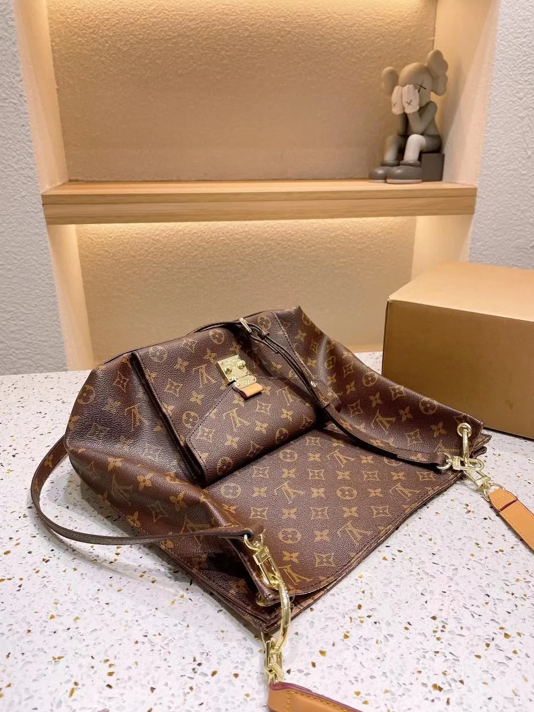 All categories Official website "Brand Women's Bags" Women's Bags 💙 LV fine imitation LV, high imitation LV bags, LV crossbody bags, 2023 official latest version LV crossbody bags, LV bag factory, recommended bags, size: 30-32CM