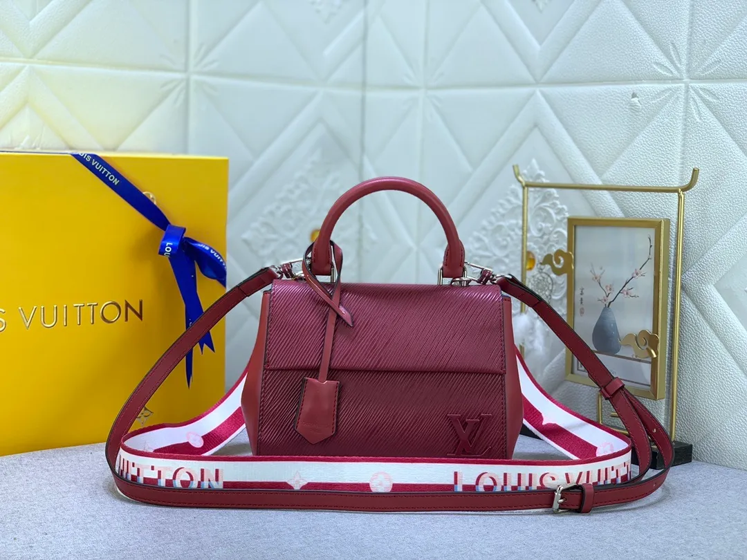 All Categories Official Website "Brand Women's Bags" Women's Bags 💙 LV 2023 New LV Crossbody Bag
