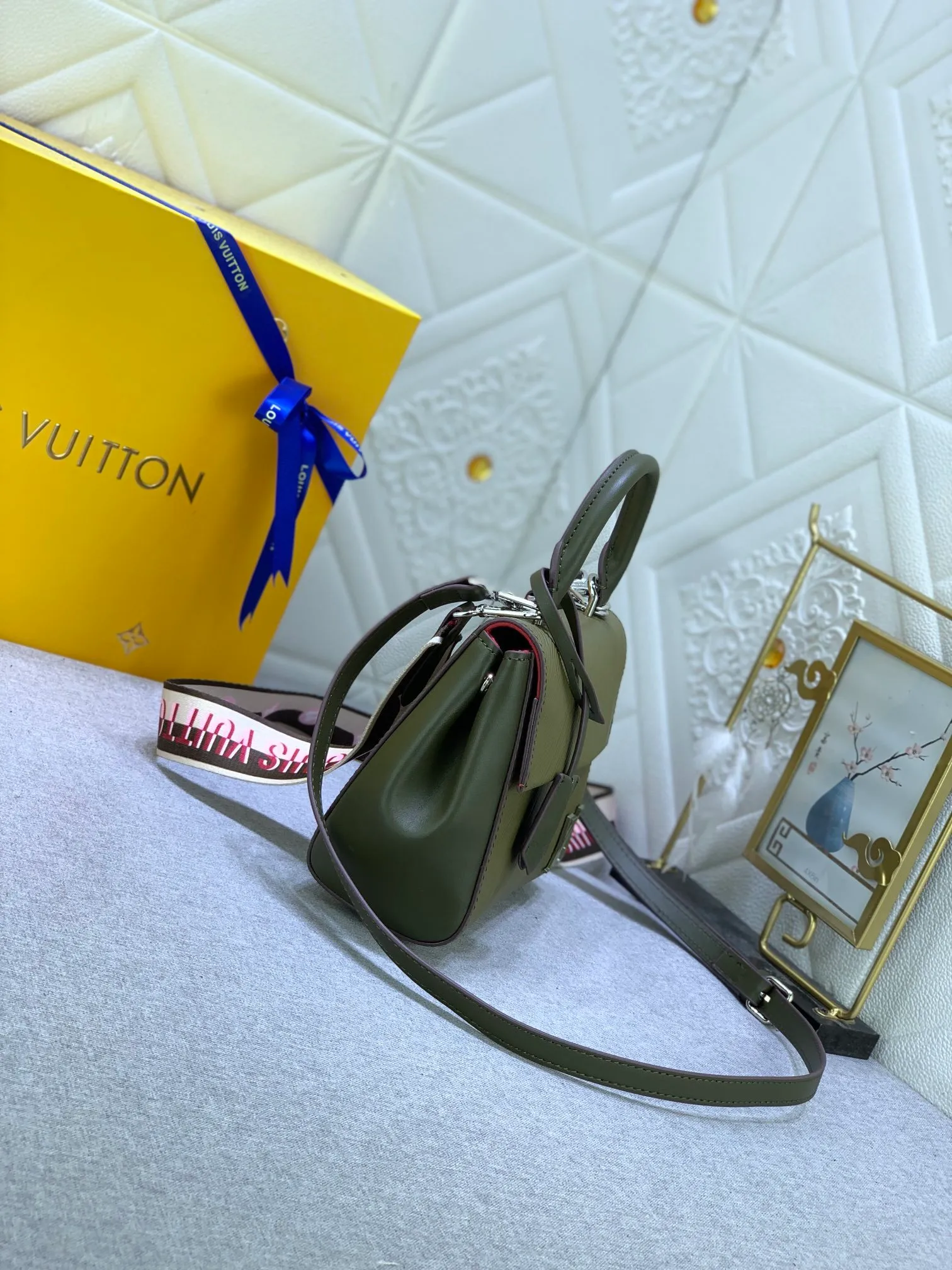 All Categories Official Website "Brand Women's Bags" Women's Bags 💙 LV 2023 New LV Crossbody Bag