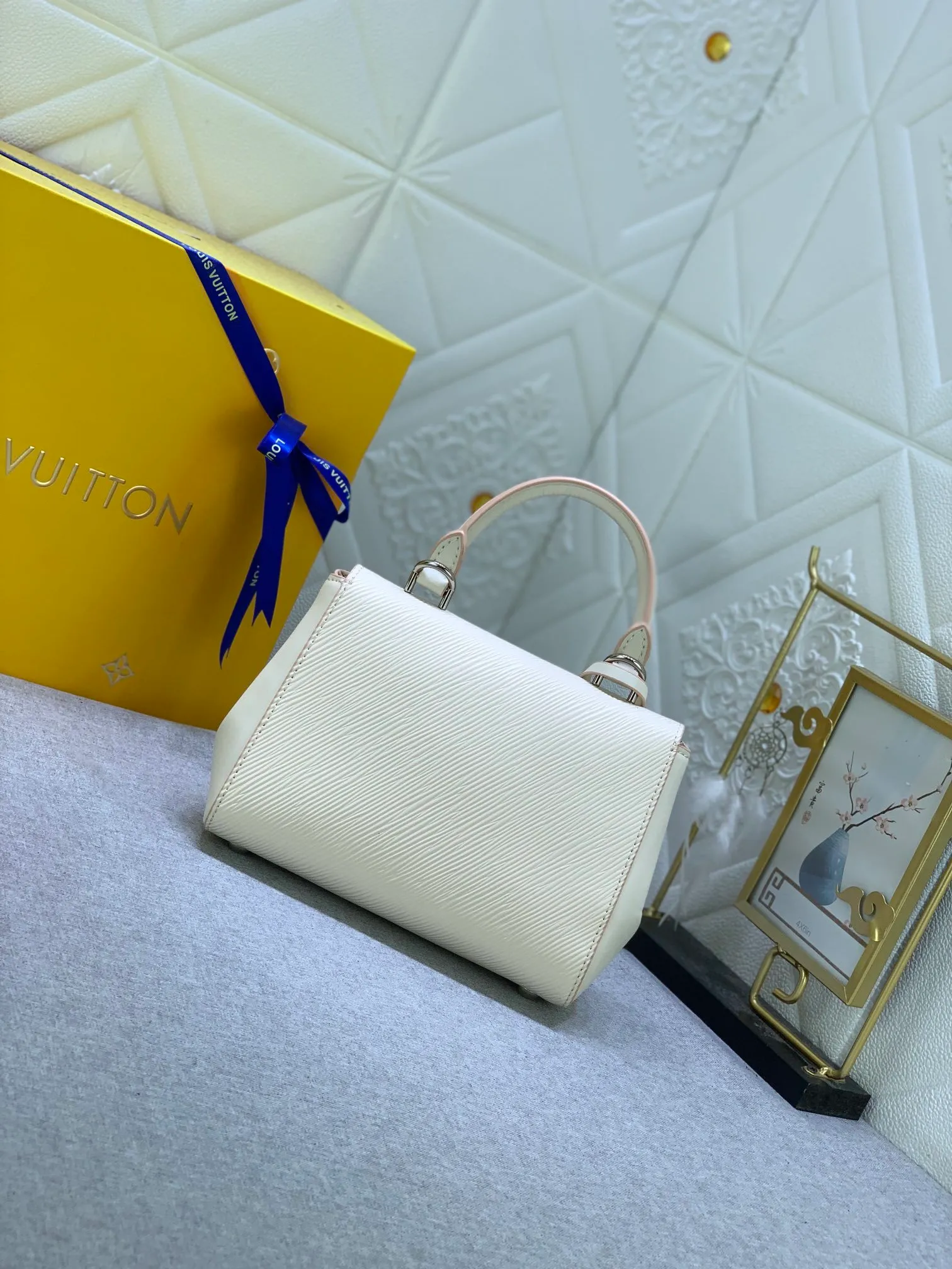 All Categories Official Website "Brand Women's Bags" Women's Bags 💙 LV 2023 New LV Crossbody Bag
