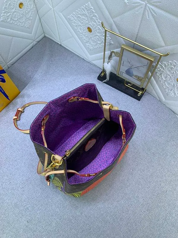 All Categories Official Website "Brand Women's Bags" Women's Bags 💙 LV 2023 New LV Crossbody Bag