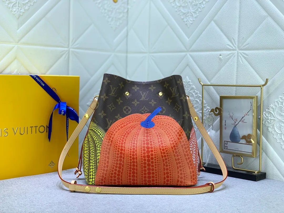 All Categories Official Website "Brand Women's Bags" Women's Bags 💙 LV 2023 New LV Crossbody Bag