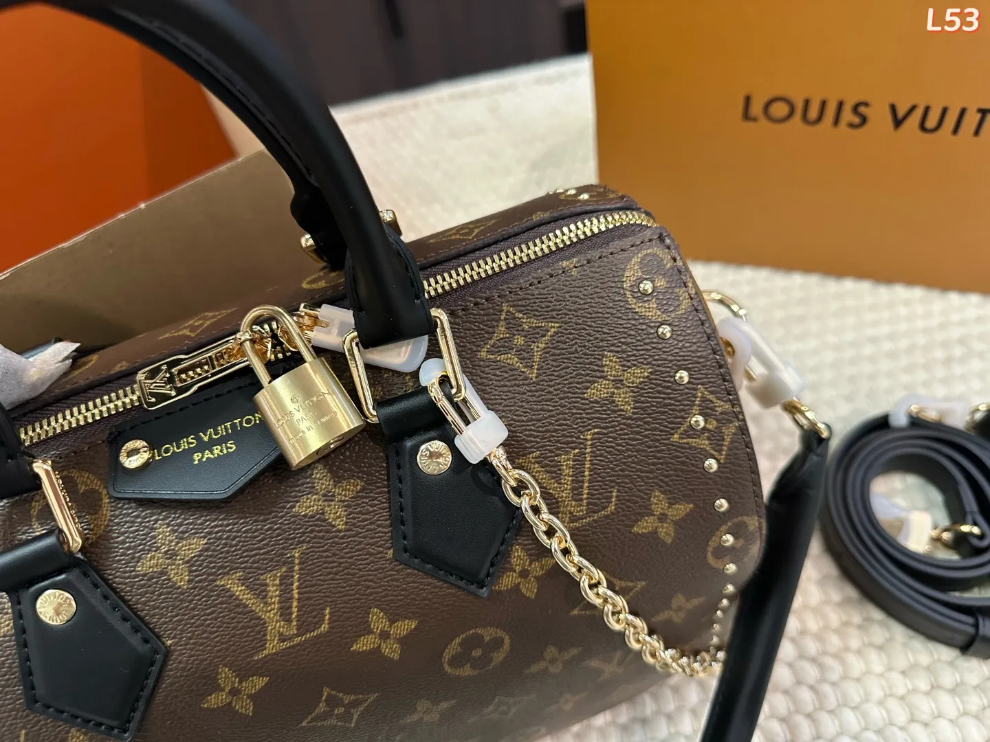 All Categories Official Website "Brand Women's Bags" Women's Bags 💙 LV 2026 New LV Crossbody Bag