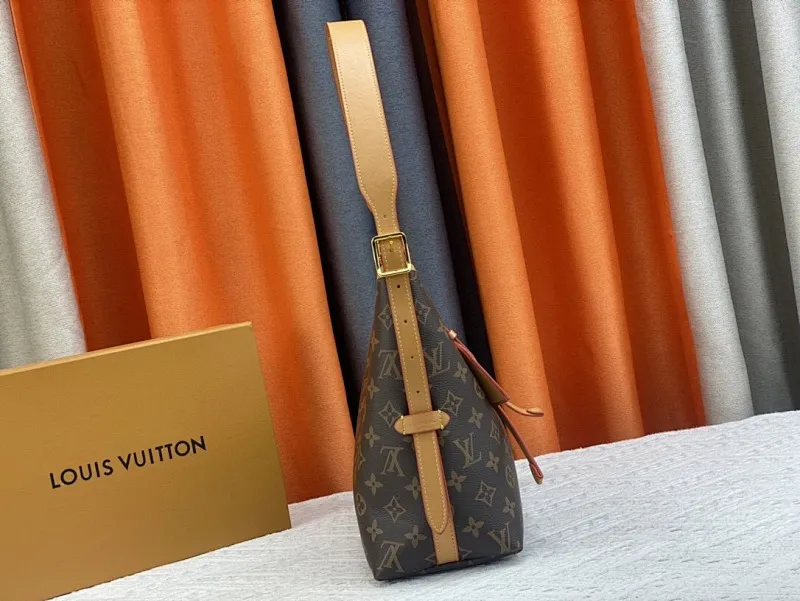 All Categories Official Website "Brand Women's Bags" Women's Bags 💙 LV 2024 New LV Underarm Bag
