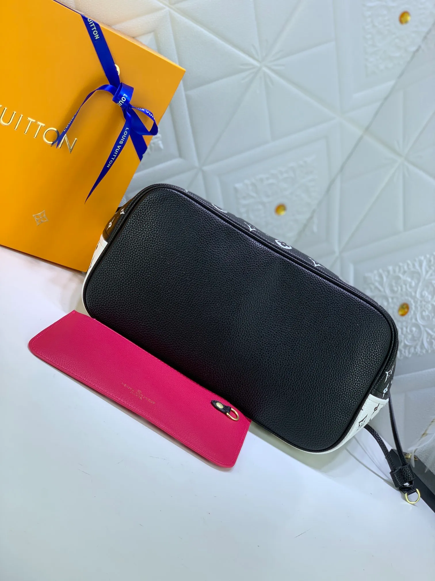 All categories Official website "Brand Women's Bags" Women's Bags 💙 LV replica LV, fine imitation LV bags, LV shoulder bags, 2023 official latest version LV handbags, bag factory, original material, size: 31-28-14CM