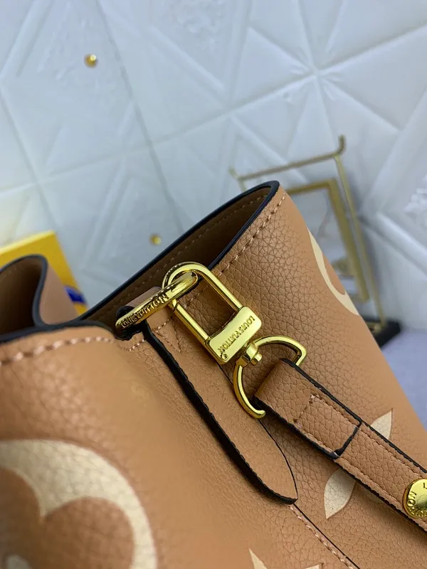 All Categories Official Website "Brand Women's Bags" Women's Bags 💙 LV 2024 New LV Crossbody Bag