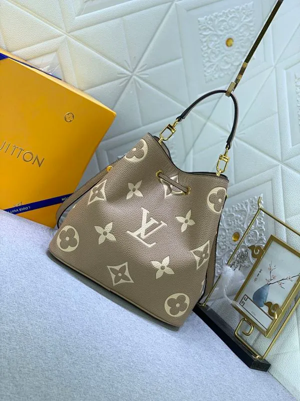 All Categories Official Website "Brand Women's Bags" Women's Bags 💙 LV 2024 New LV Crossbody Bag