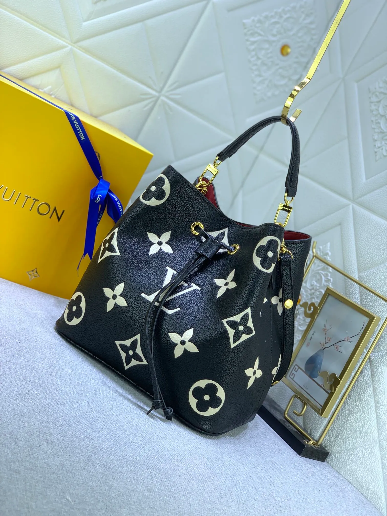All Categories Official Website "Brand Women's Bags" Women's Bags 💙 LV 2024 New LV Crossbody Bag