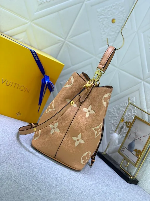 All Categories Official Website "Brand Women's Bags" Women's Bags 💙 LV 2024 New LV Crossbody Bag