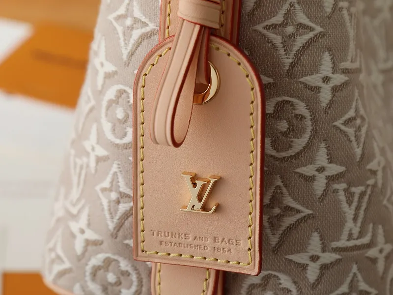 All Categories Official Website "Brand Women's Bags" Women's Bags 💙 LV LV 2026 New Crossbody Shoulder Bag