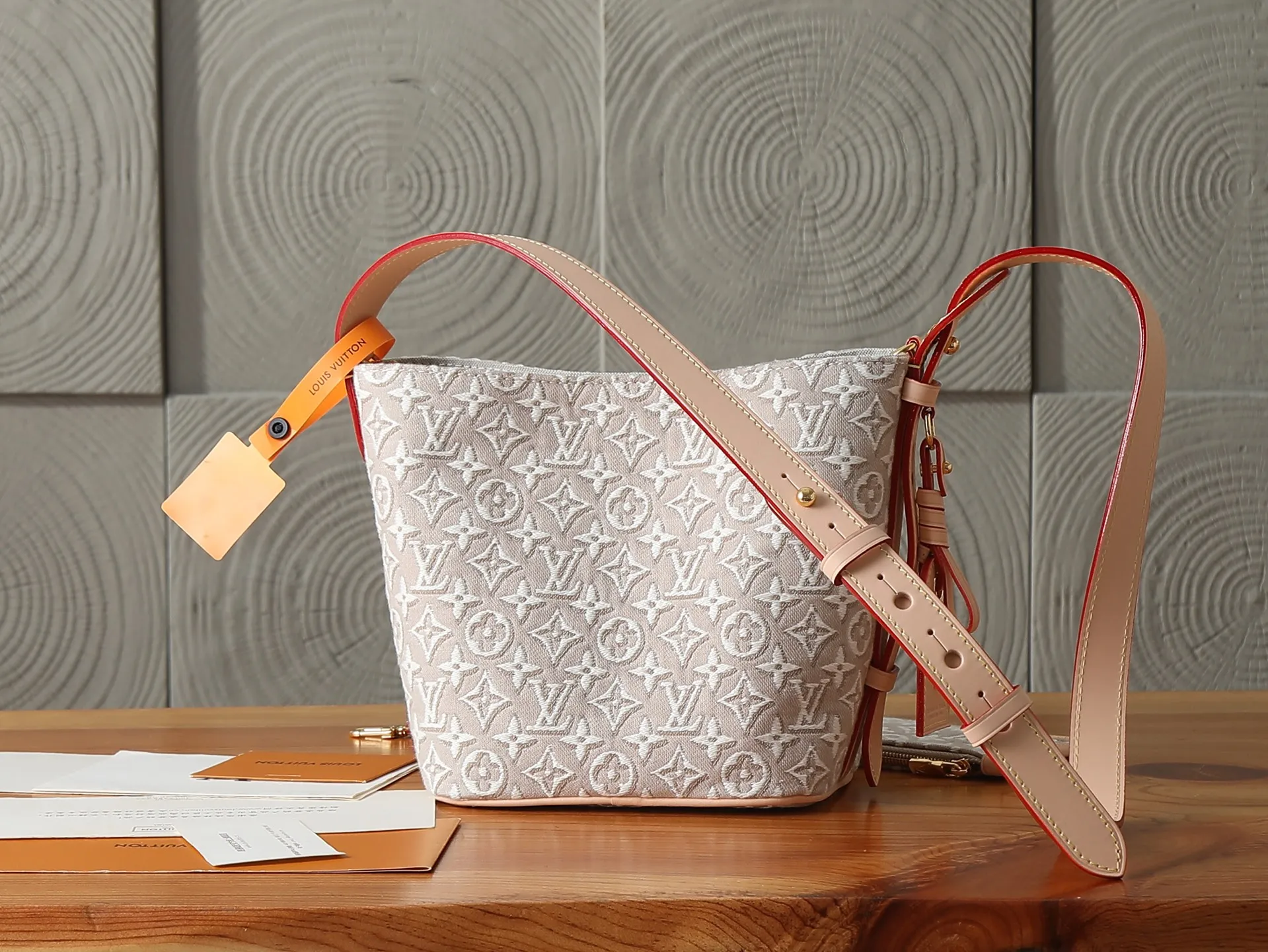 All Categories Official Website "Brand Women's Bags" Women's Bags 💙 LV LV 2026 New Crossbody Shoulder Bag