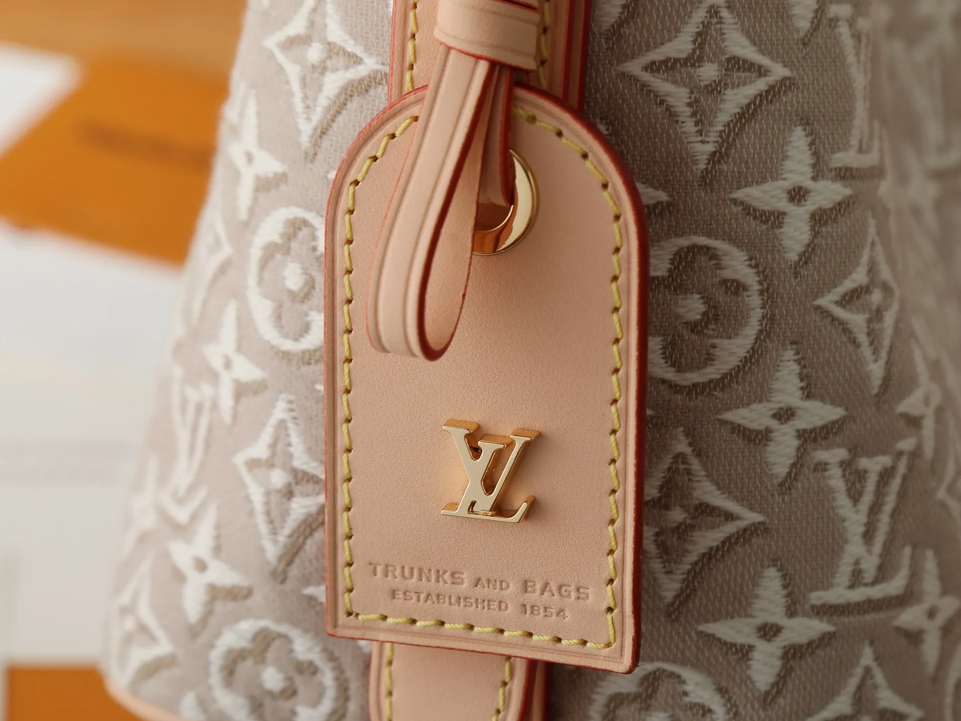 All Categories Official Website "Brand Women's Bags" Women's Bags 💙 LV LV 2026 New Crossbody Shoulder Bag