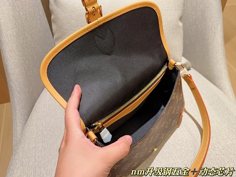 All Categories Official Website "Brand Women's Bags" Women's Bags 💙 LV 2025 New LV Crossbody Bag
